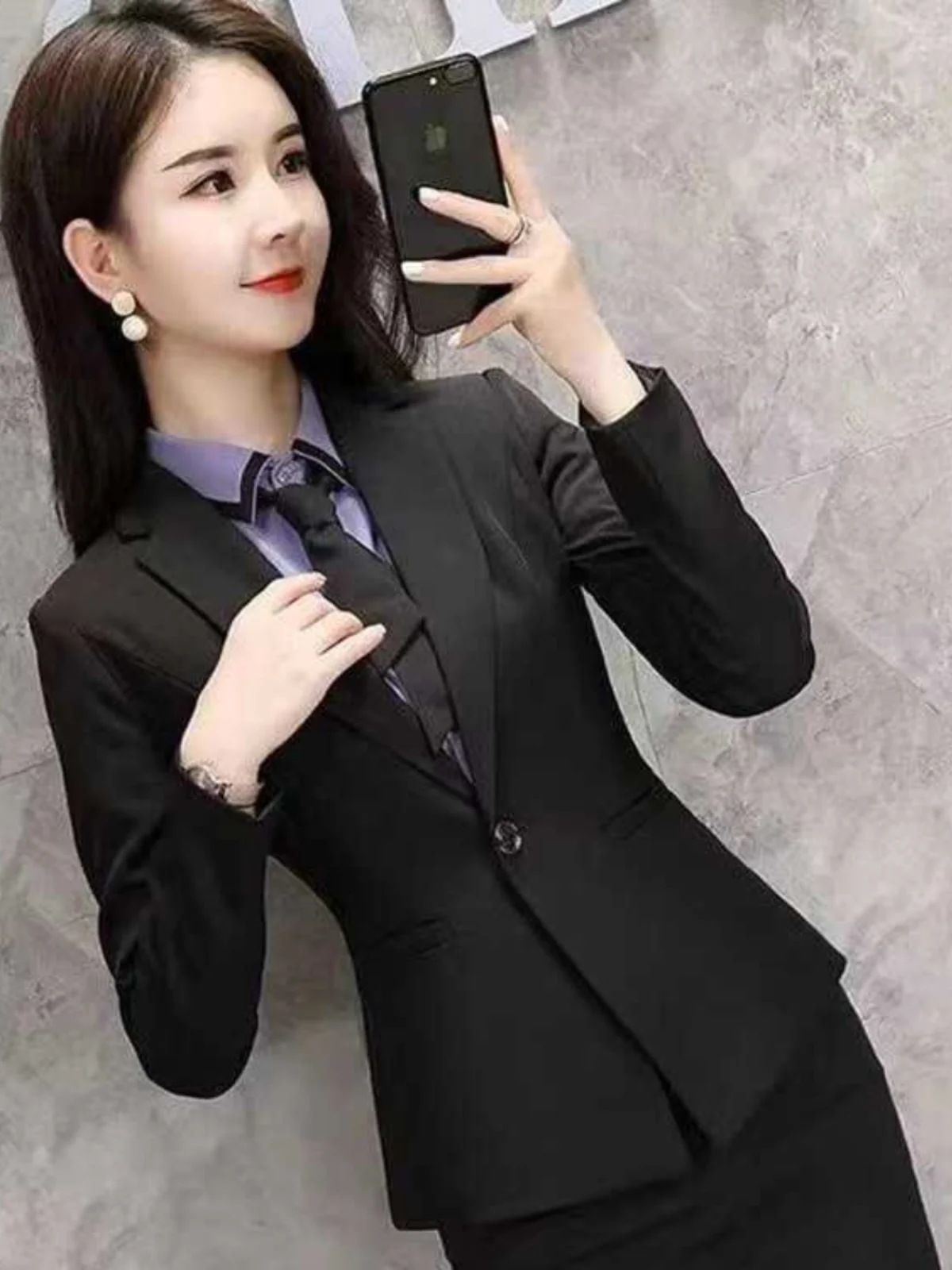 سترة بدلة زرقاء رفيعة للتخسيس ملابس عمل نسائية للخريف نمط جديد للعمل الاحترافي نصف تنورة طقم مكون من قطعتين كوري فضفاض