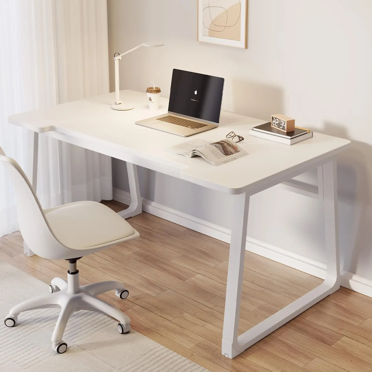 

Small Computer Desk，39.4 Inch Small Desk for Bedroom，Student Office Table for Home Office.