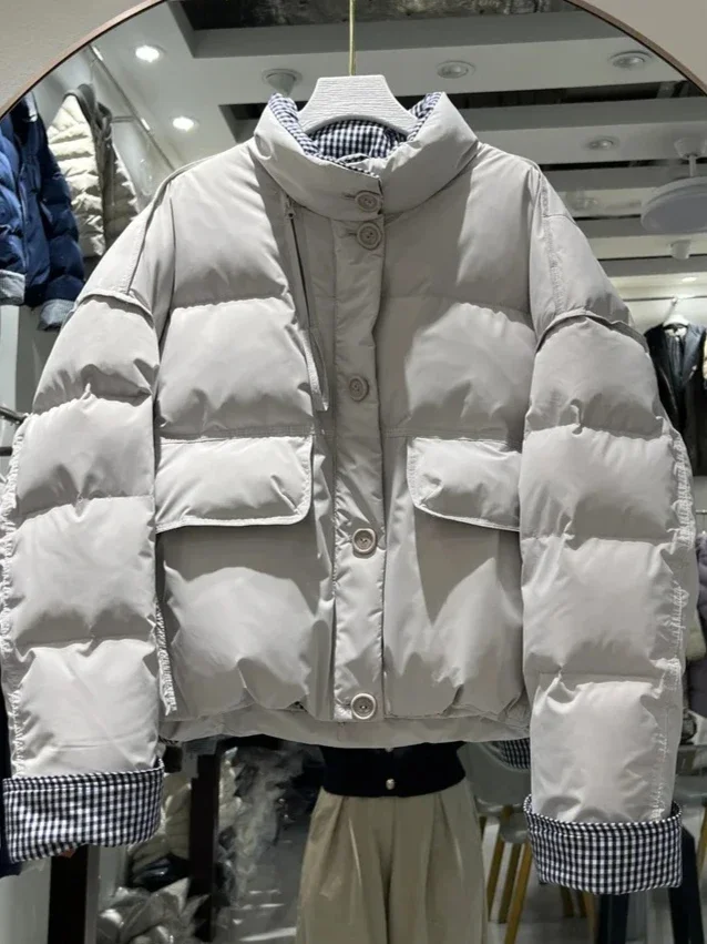 

2025 Fashion Winter New Women's Down Jacket Commuter Splicing Grid Stand Up Collar Short Goose Down Jacket