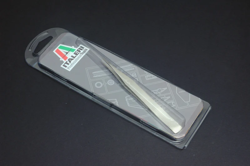 Italeri 50814-precision straight tweezers. Modeling tools, modeling tweezers, modeling accessories, modeling, models.