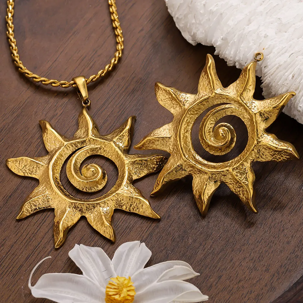 

5pcs Stainless Steel Gold Vintage Large Sun Charms Gold-plated Pendant Base for DIY Crafts Necklace Jewelry Making Accessorie