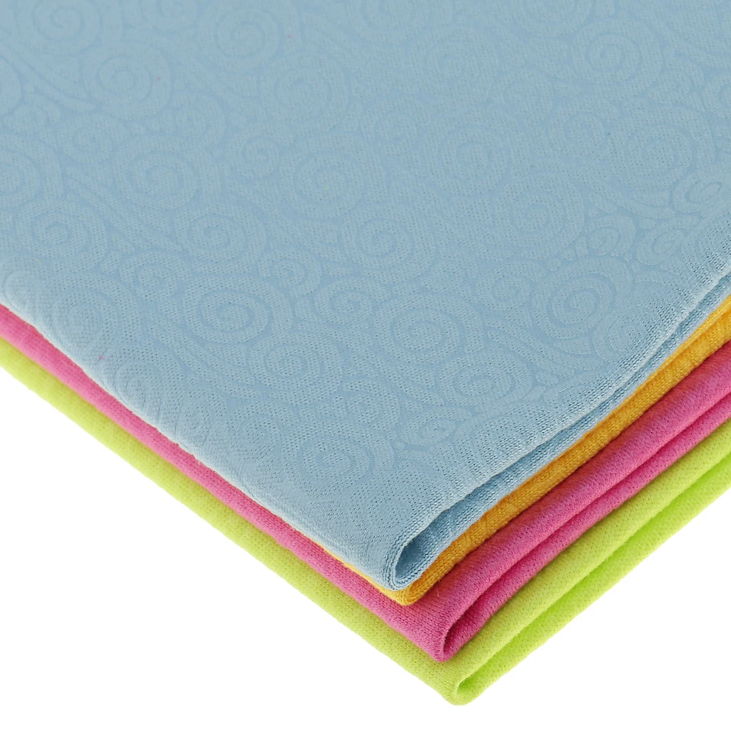Soft Microfiber Cleaning Cloth Pack for TV Screens Eyeglass Lenses Smartphone Display and Mirrors