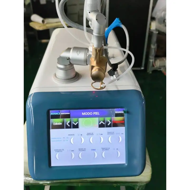 Professional CO2 Fractional Lase Machine Beauty Device for Carbon Peel Skin Firming Scar Stretch Marks Acne & Wrinkle Removal