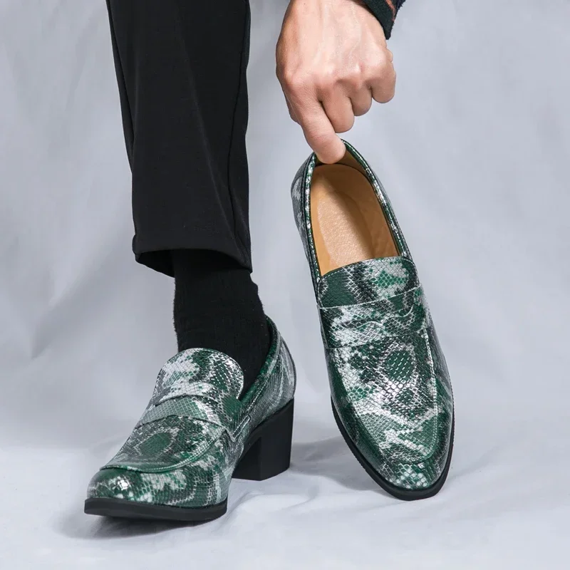 

Men Dress Shoes with Snake Print 2025 Men High Heel Heighten 6CM Pointed Toe Leather Wedding for Men Oxford Shoes