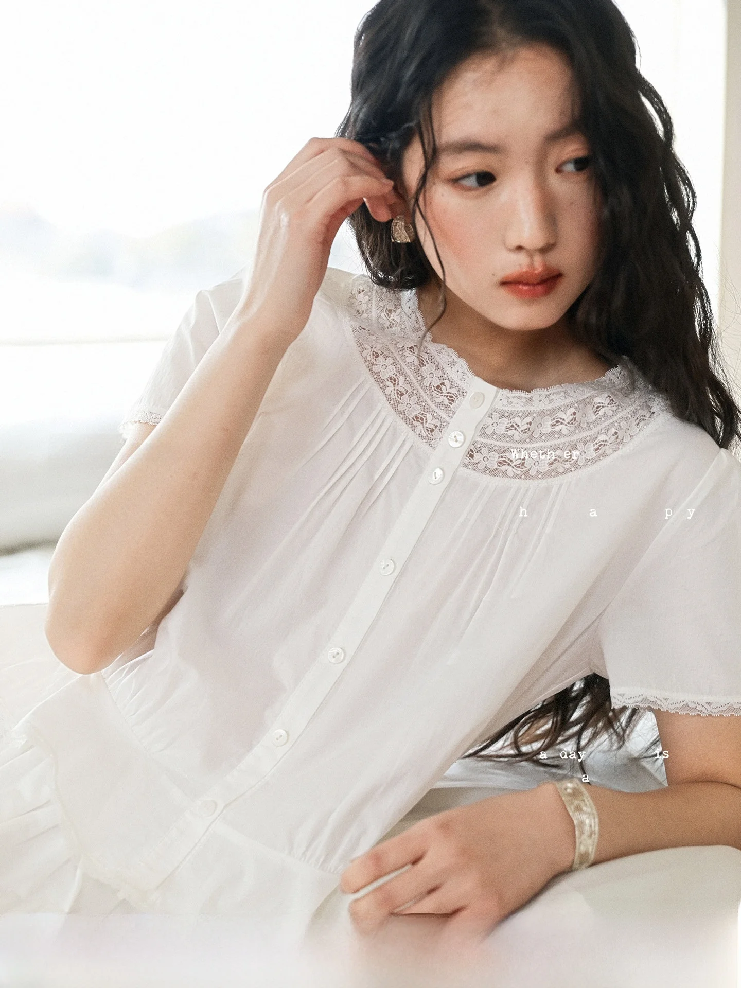 

Элегантная блузка с коротким рукавом и плотным кружевом от Fenyegè "Yue Ji Yue Ji" в винтажном стиле, двусторонняя, из хлопка, французский стиль.