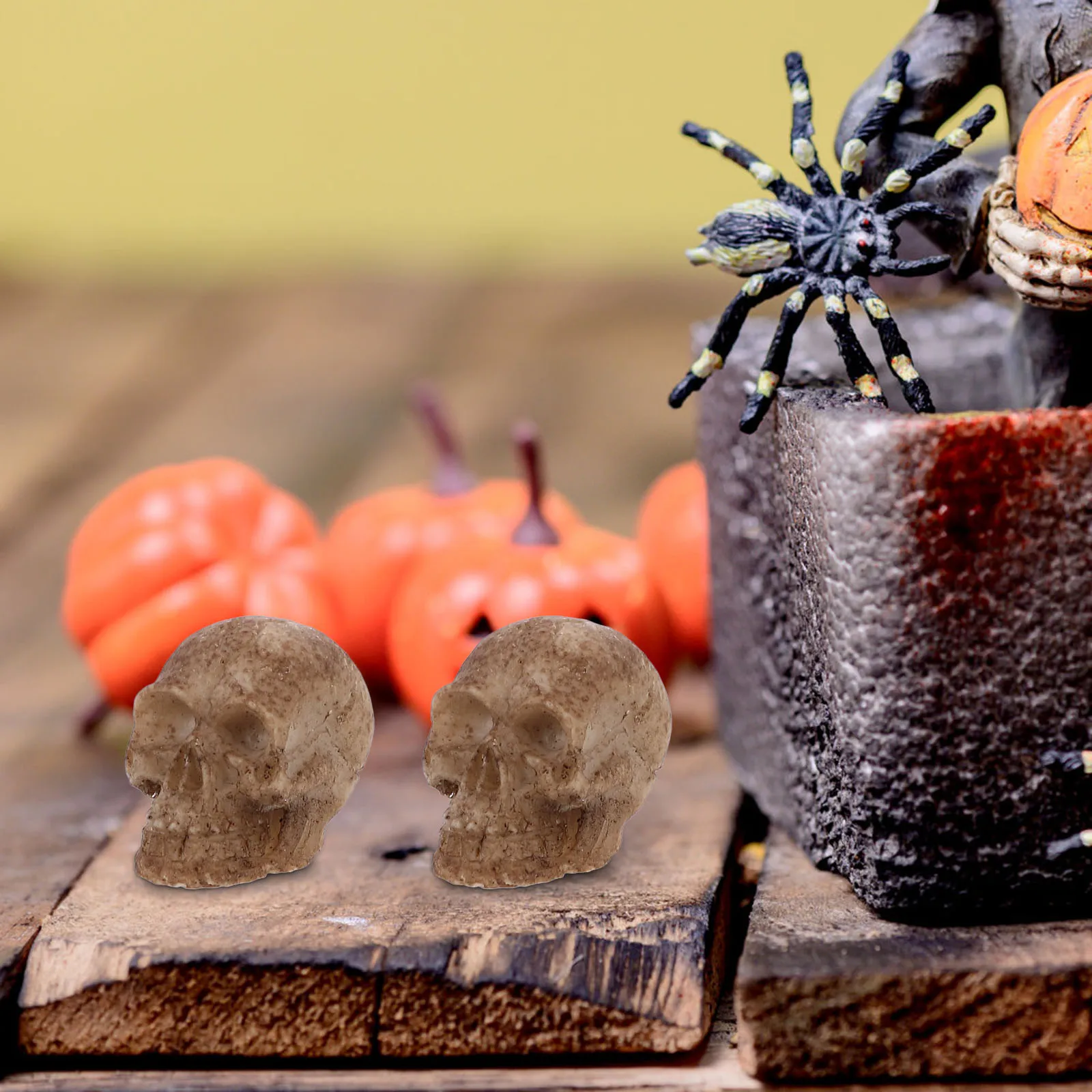 

20Pcs Halloween Skull Decoration Small Lifelike Resin Skull Heads Spooky Party Layout Haunted Props Skulls Decor