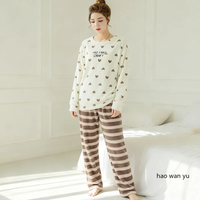Autumn and Winter Thick Warm Coral Fleece Pyjamas with Heart-Shaped Pattern Student Nightwear Student Long Sleeves Sleepwear view 3