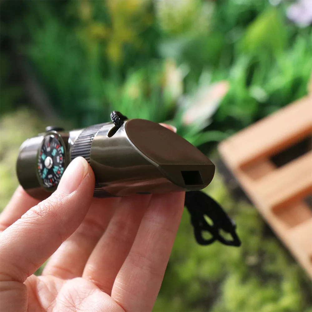 7-in-1 Emergency Survival Whistle Compass Multifunction Outdoor Survival Whistle High Decibel Portable 7-in-1 Emergency Whistle