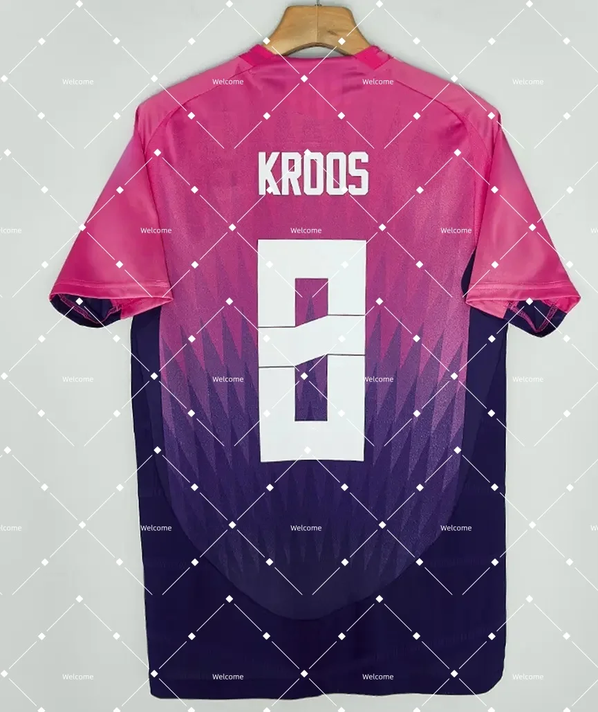 

2026 New Style Football Sports T-shirt, Breathable and Quick-drying for Adults and Children Suitable for Fans' Games Preparation