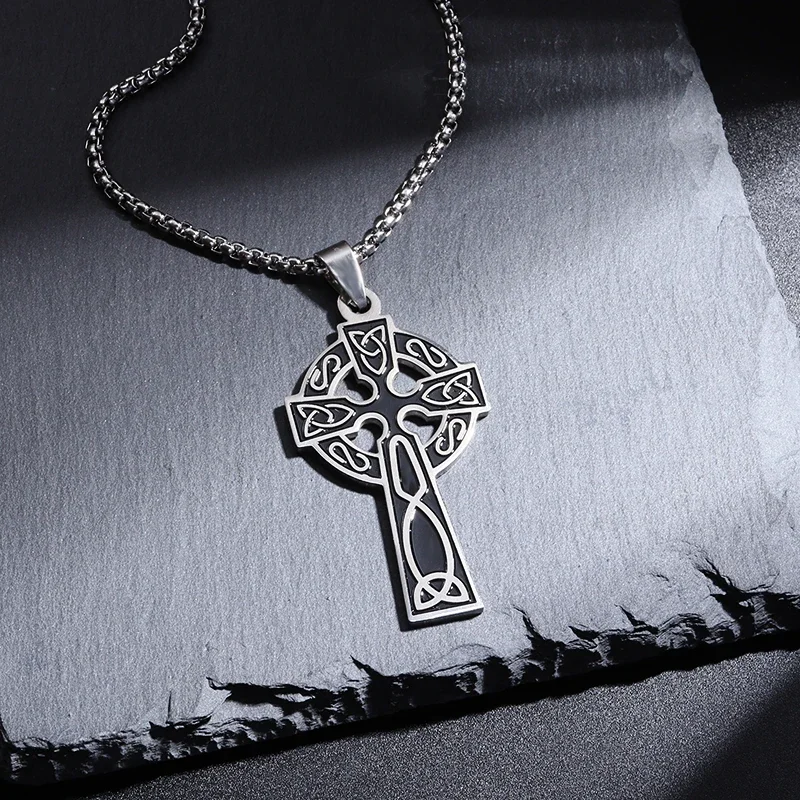 New Stainless Steel Celtic Cross Pendant Necklace Men Women Fashion Trend Charm Lucky Charms Jewelry Gifts