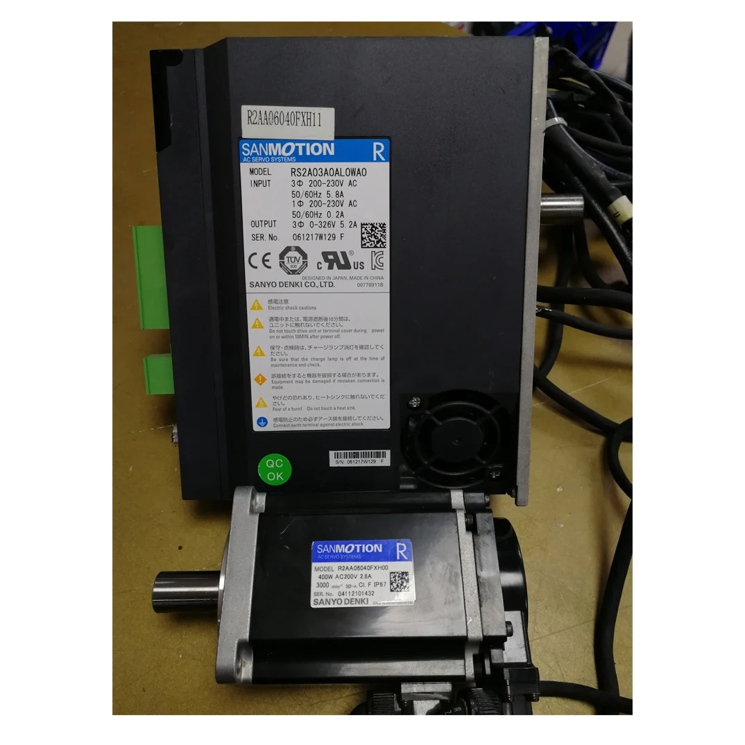 Original Sanyo RS2A03A0AL0WA0 R2AA06040FXH00 Servo Drive & Motor