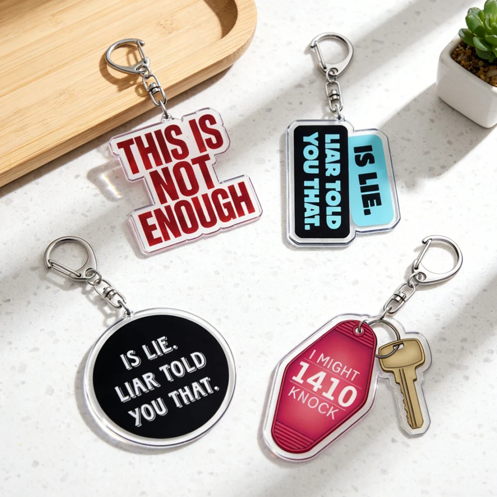 Rivalità riscaldata Questo non è abbastanza /1410 / Il mentire ti ha detto che / Sono arrivando al cottage / Non siamo bacio portachiavi