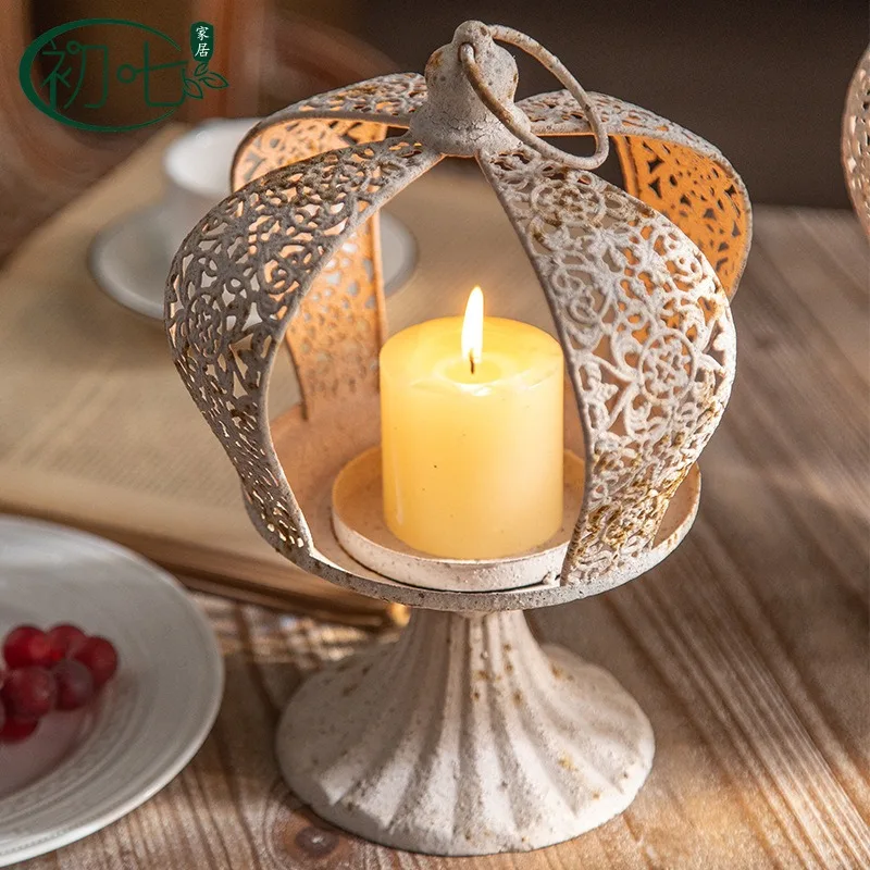 European Retro Crown Shaped Candle Holder Dining Table Ornament Creative Prop for Homestay Atmosphere