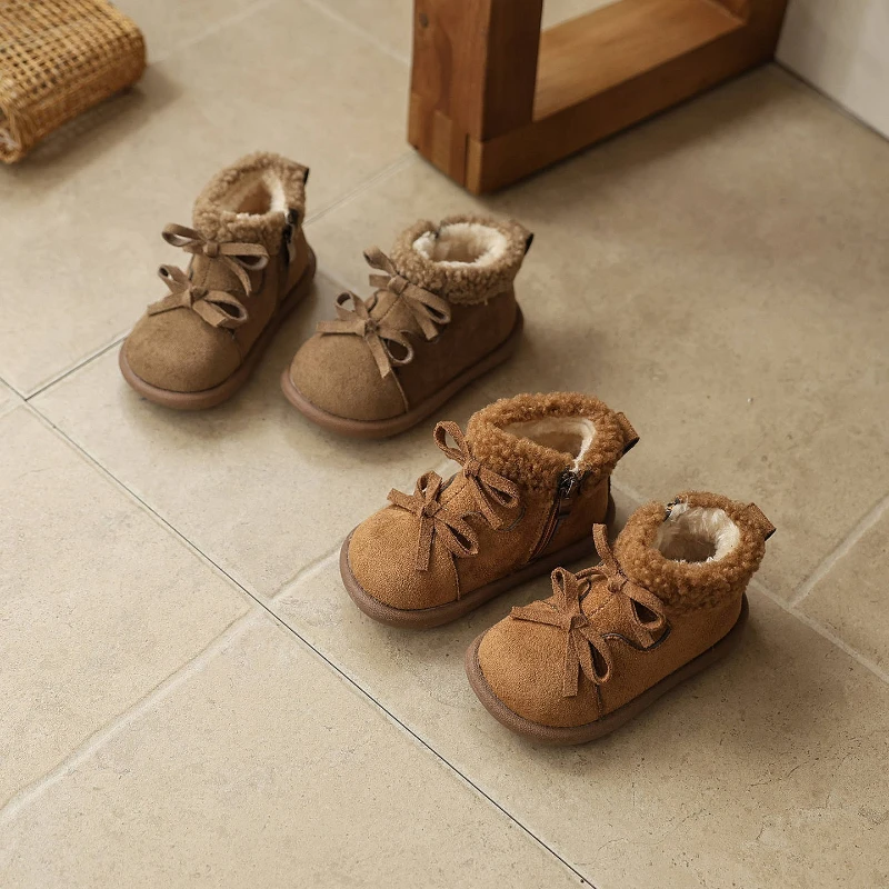 

Children Sweet Short Boots for Girls 2025 Winter New Fashion Korean Style Soft Sole Non-slip Versatile Princess Catwalk Shoes