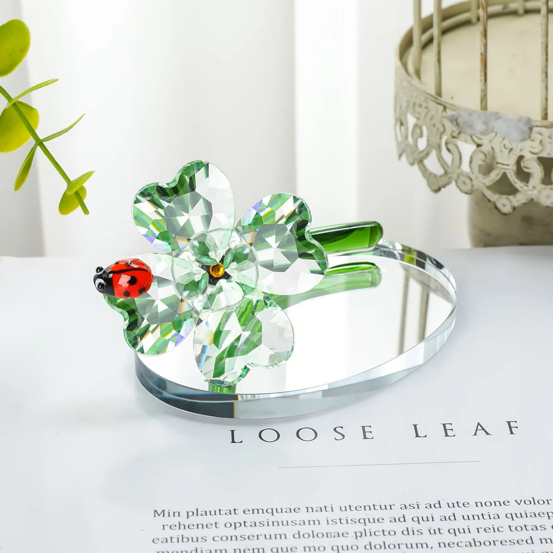 1PC Crystal Lucky Clover Figurine -Light Luxury Green Plant Decor, Home Living Room Desk Ornament, Perfect Gift for Housewarming