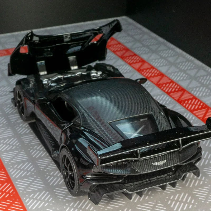 1:32 Aston Martin Vulcan Sportwagen Simulation Druckguss Metall legierung Modell auto Sound Licht zurückziehen Sammlung Kinder Spielzeug Geschenke