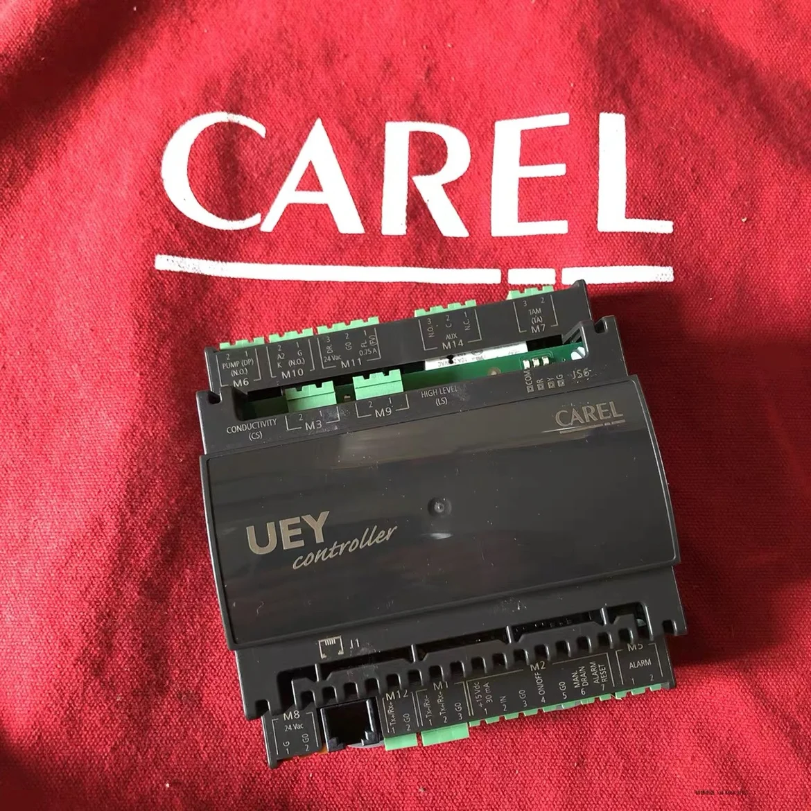 Italian CAREL UEY CONTROLLER UEY45LC200