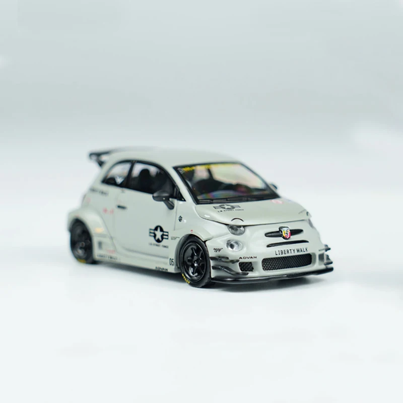 

Diecast Original 1:64 Scale 595 Alloy Model Simulation Classic Decoration Hobbies Souvenirs Gifts Collection Static Display