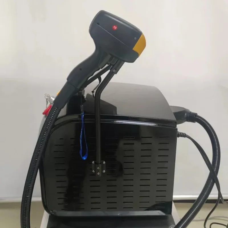 التكنولوجيا الجديدة المهنية ديود إزالة الشعر بالليزر 4 أطوال موجية الجليد التيتانيوم جهاز إزالة الشعر الدائم الكسندريت ل Pr