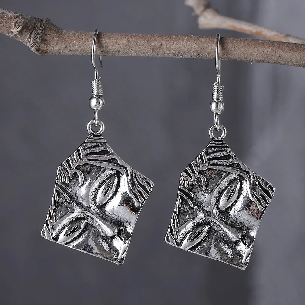 Retro exaggerated tribal face shape earrings, personalized ethnic style abstract bohemian earrings