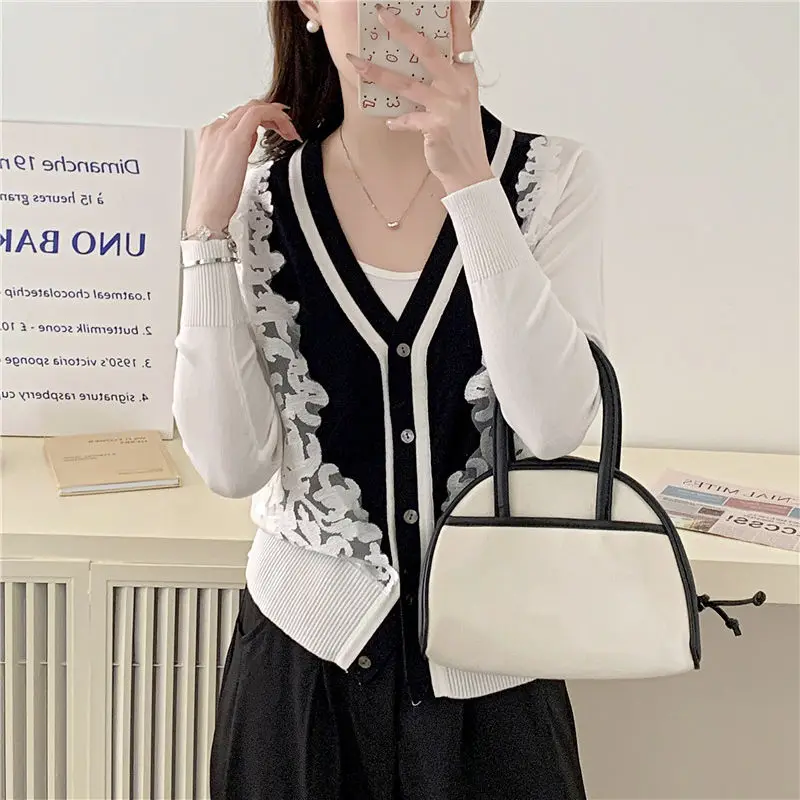 Autumn New Temperament Patchwork Lace V-neck Long Sleeve Knitting Cardigan Ladies Fashion Net Yarn Buttons Sweater Coat Femme