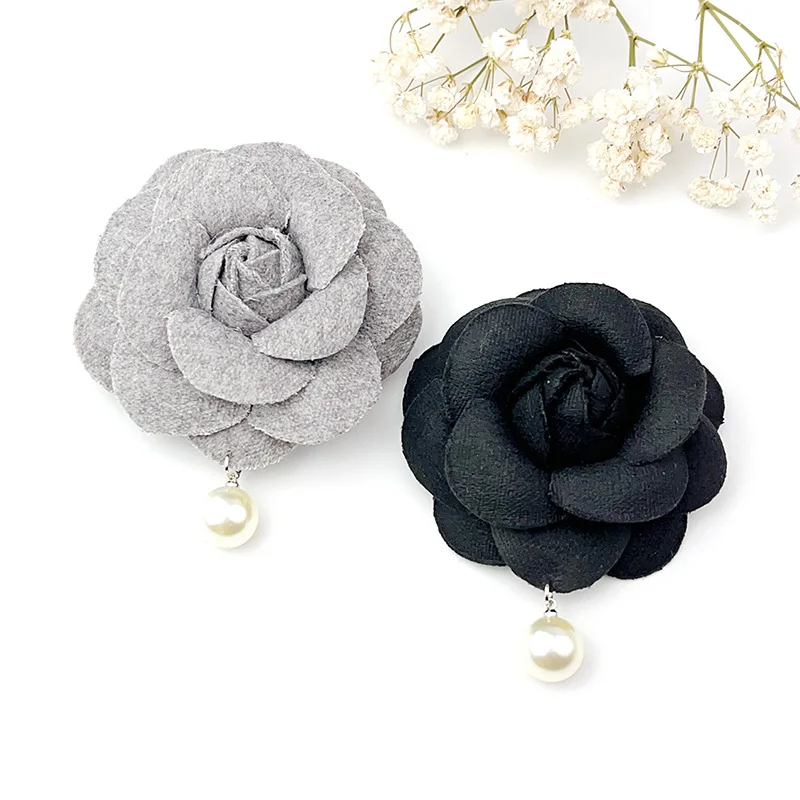 Simple Design Hand Made Artificial Flower Pearl Camellia Brooch Fashion Women Party Colthes Backpack Jewelry Accessories Corsage