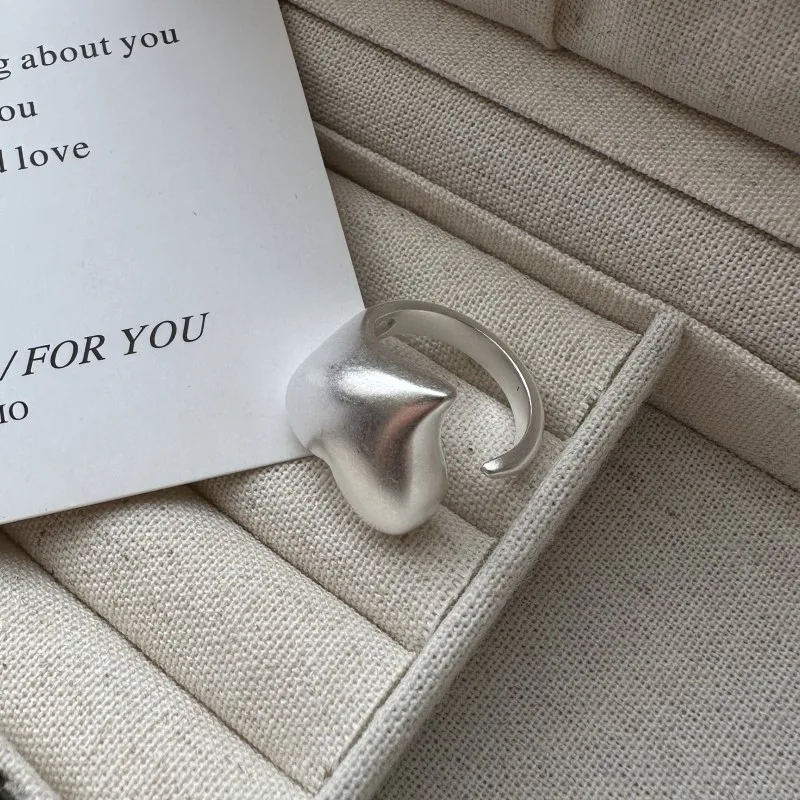 

S925 Sterling Silver Simple Ring With Korean Sketch Design Pearl Embellished Trendy & Fashionable for Engagement Gift Party