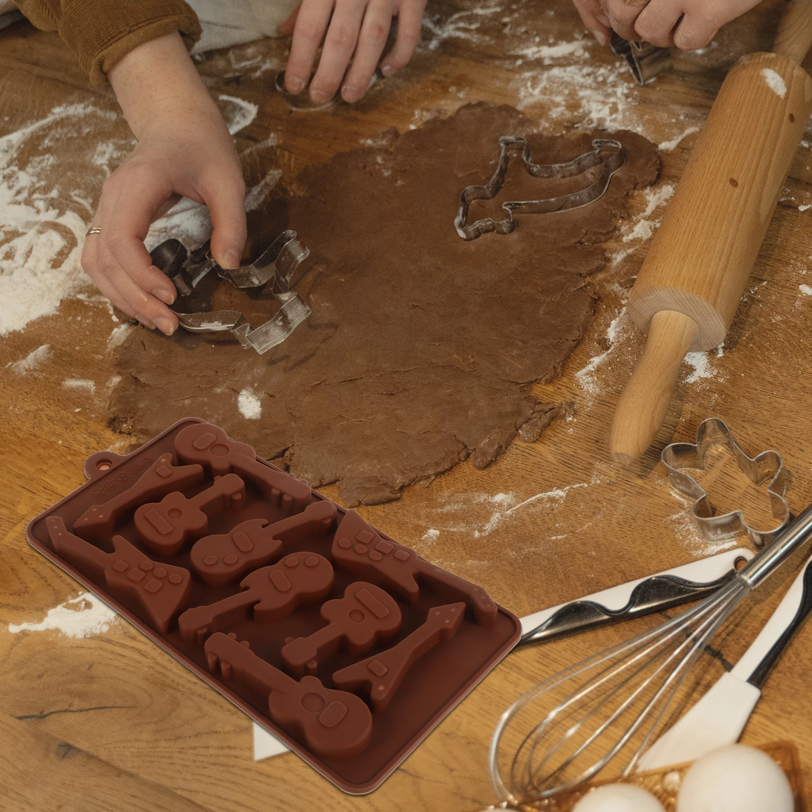 

Bass Guitar Shape Silicone Chocolate Mold Non-Stick Baking Mould For Diy Cake Pudding Candy Crafts Coffee Color
