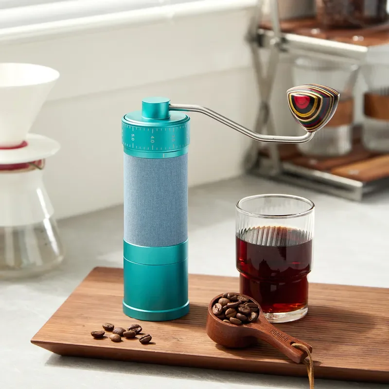 Manual Coffee Grinder Hand Crank Bean Mill with 420 Stainless Steel Core and Aluminum Alloy Body for Home Use Portable Design