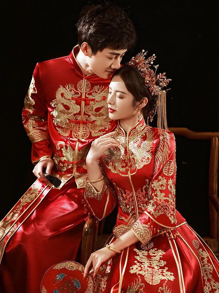 

Couple Phoenix Dragon Embroidery Wedding Dress Elegant Mandarin Collar Cheongsam Chinese Style Exquisite Marriage Set