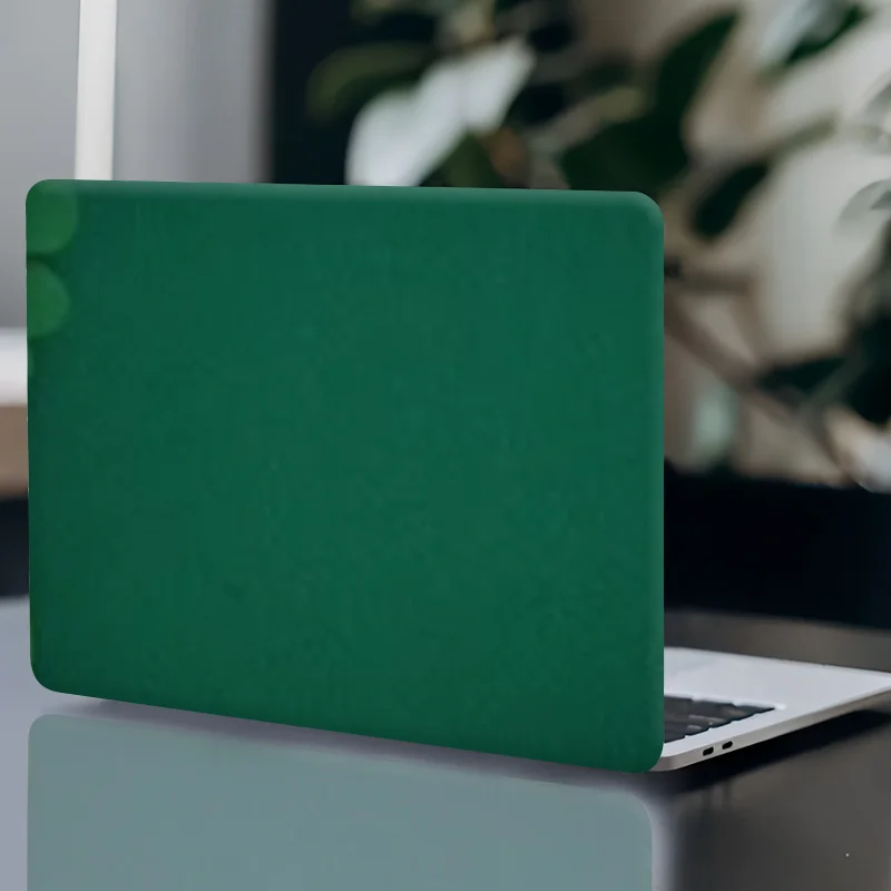 

Набор из двух наклеек Green Clover для ноутбуков — самоклеящаяся защитная пленка от царапин, устойчивая к УФ-излучению, подходит для всех ноутбуков, легко наносится.
