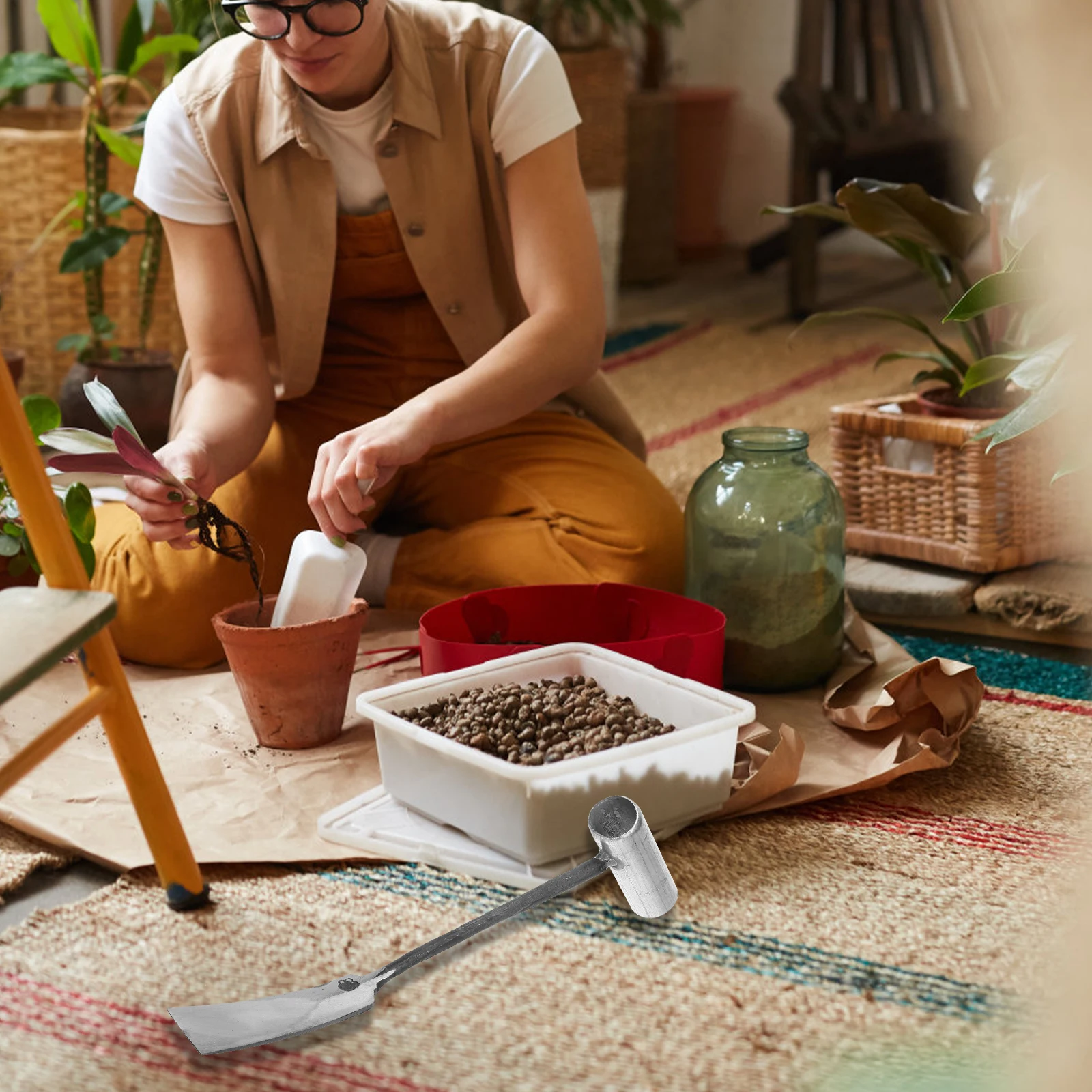 

Premium Metal Spade For Garden Rust-Resistant Hand Shovel Weeding Transplanting Tool Iron Planting Spade Gardening Supplies