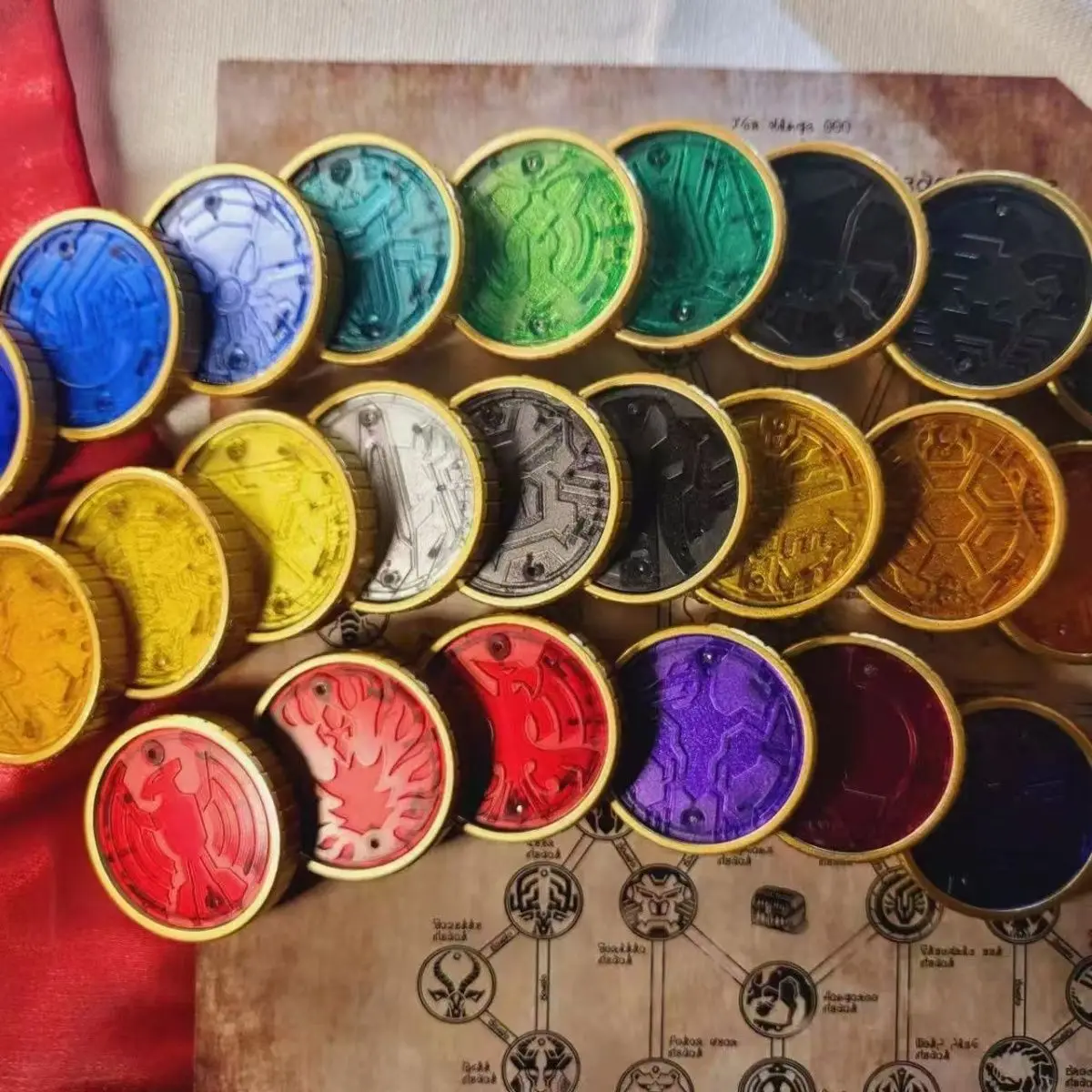 

Набор монет Kamen Rider Chip-less Homemade Core Set Coin Ete Cell Coin Deluxe, 48 шт.