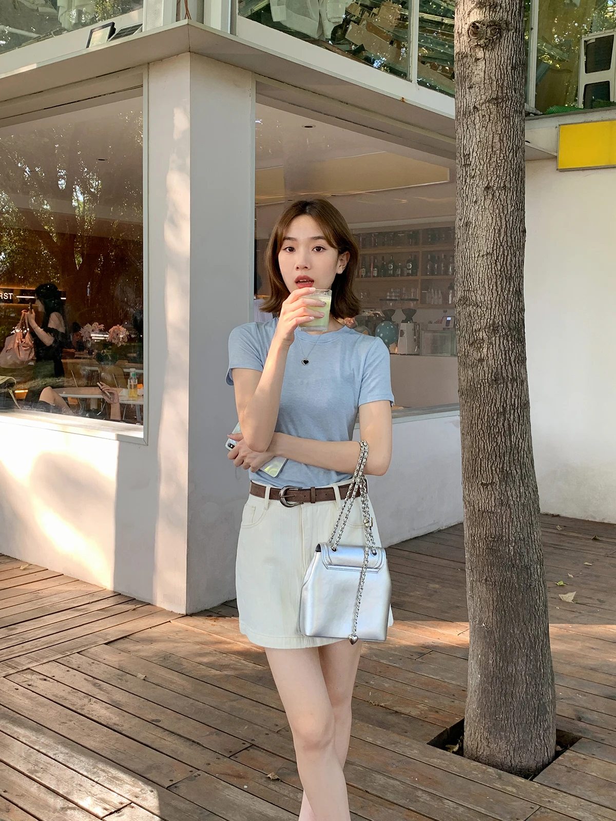 เสื้อไหมไอซ์ซิลค์ รุ่น Image Ice Silk ของ Faer Home สำหรับผู้หญิง ทรงปกติ สีขาว เหมาะสำหรับฤดูร้อน