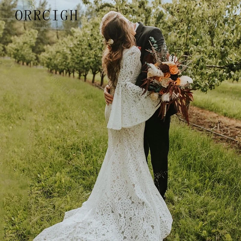 Bohemian Lace Wedding Dresses 2026 Customizable Flare Sleeve V Neck Boho Bride Dress with Slit Backless Bridal Gown