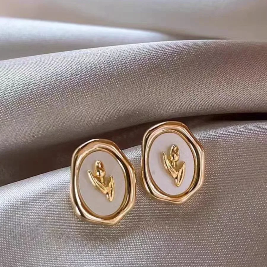 Brincos agulha de prata S925 edição coreana, simples e pequenos, elegantes e personalizados, brincos de pérolas femininos de alta qualidade, novos