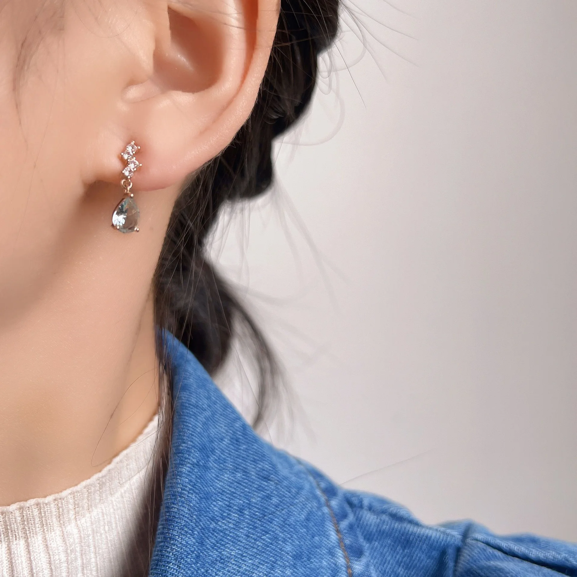 New Sweet Blue Water Drops Zircon Earrings Mosquito Incense Plate Ear Clips Earrings Without Ear Holes Earrings Gift Whole