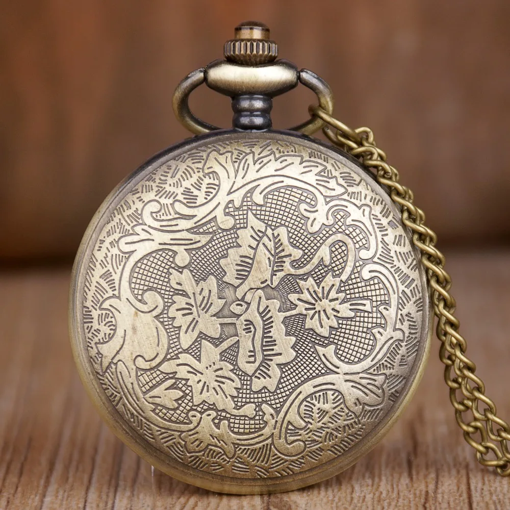 Retro Hollow Black Bronze Octopus Quartz Pocket Watch with Necklace Chain Exquisite Pendant Gift Men's Clock