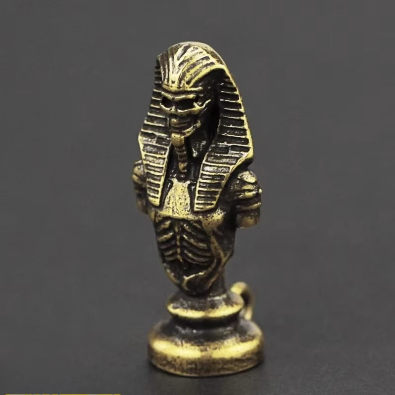 

Metal Creative Action Figures Solid Brass Chess Ancient Egypt Simple Personality Checkers Car Key Chain Ornament Accessories
