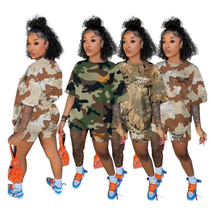 

Женский комплект с камуфляжным принтом W6883: модные летние шорты и топ больших размеров, длина до колена, 100% другое волокно