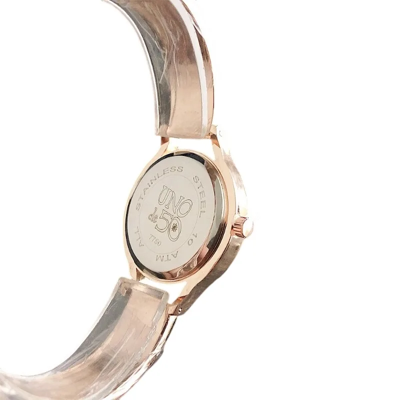 Orologio UNOde50 premium: accenti in argento e oro |   Eleganza scontata per fiducia Boost