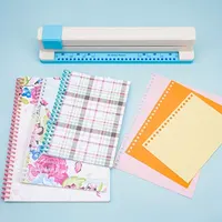 1 perforadora manual de 30 agujeros de alta resistencia para una perforadora rápida y fácil, adecuada para documentos A4, álbumes de recortes y manualidades.