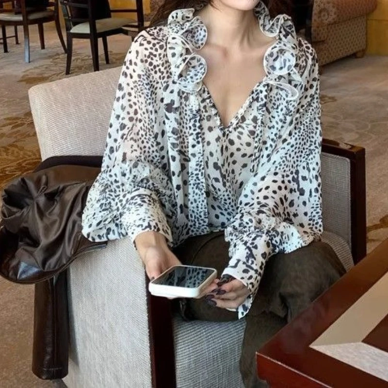 

Retro Hand-pleated Three-dimensional Ruffle Leopard Print Ribbon Shirt Women's New Long-sleeved Shirt Light and Loose