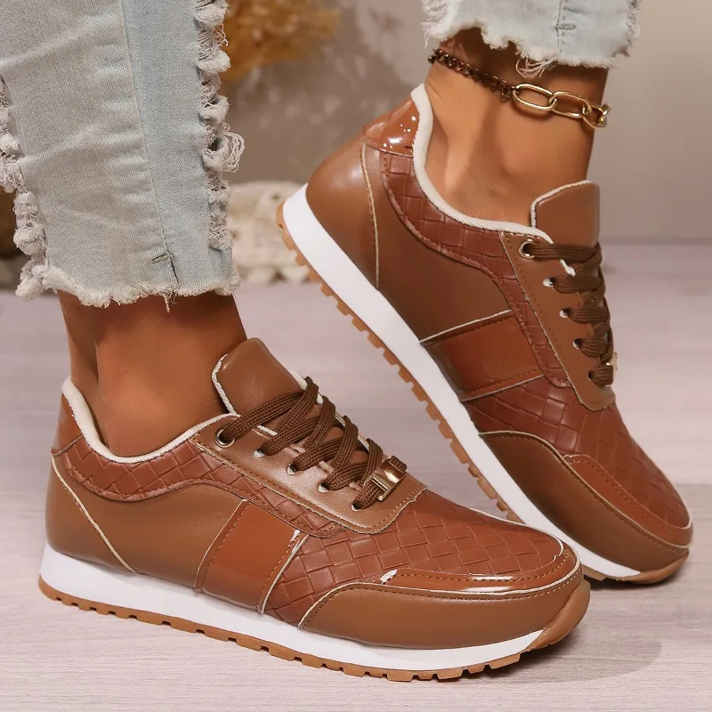 Zapatillas de deporte a la moda para Mujer, zapatos de otoño, plataforma deportiva informal de talla grande 42, Zapatillas vulcanizadas para Mujer