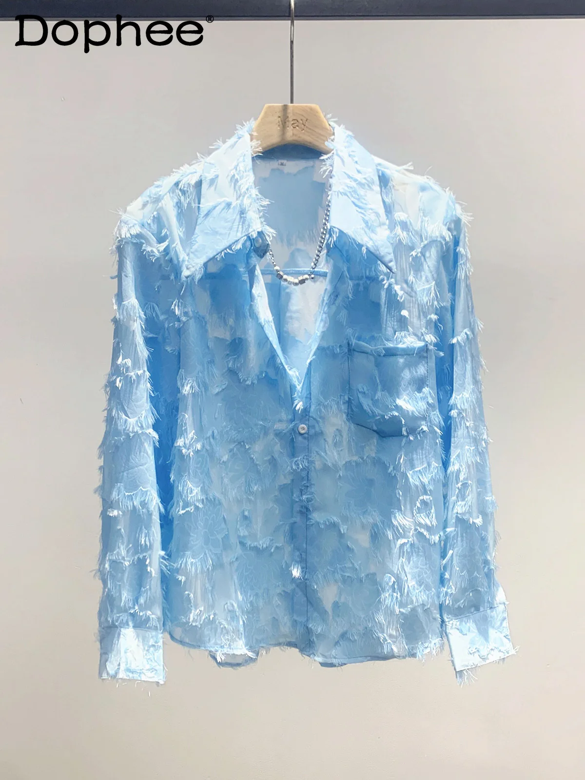 

Корейская версия 2025 года, новая летняя тонкая сетчатая жаккардовая рубашка с кисточками, мужская свободная повседневная рубашка с отложным воротником