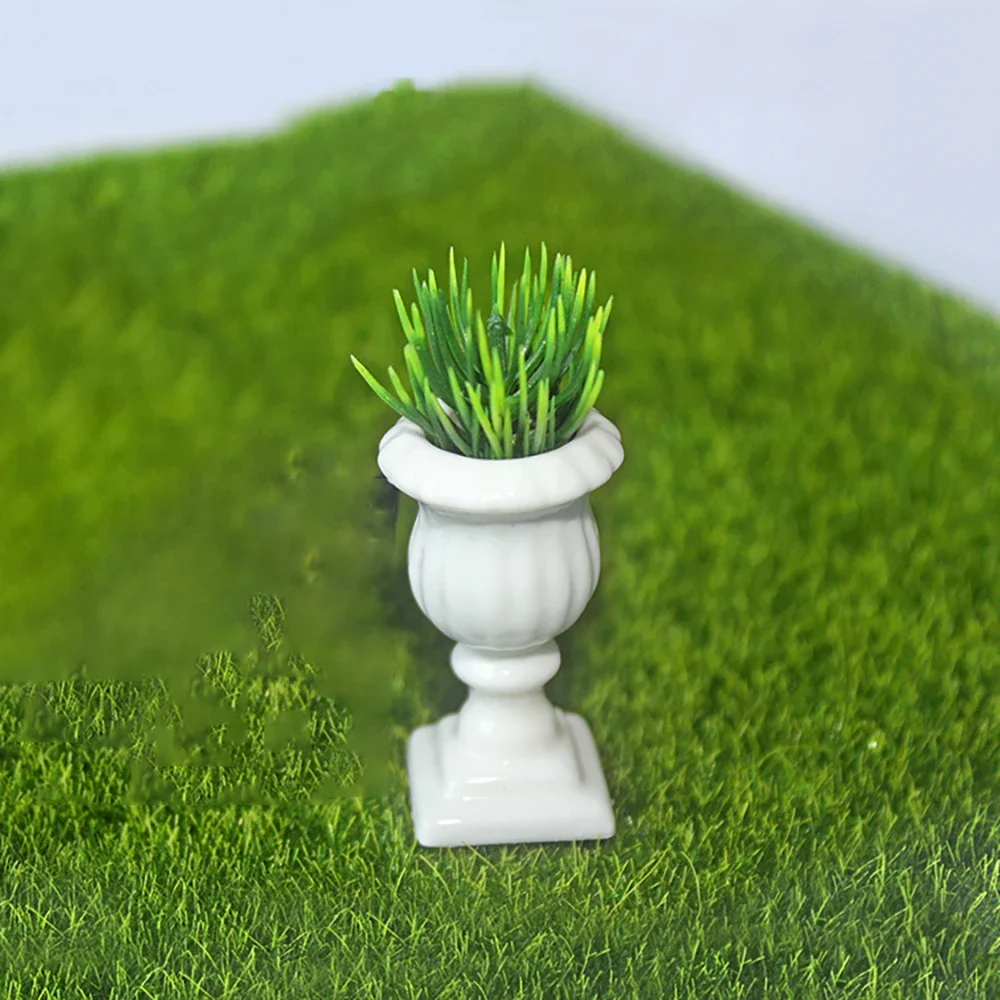 1Pcs 1/12 Dollhouse Miniature Roman Column Flower Pot Mini Green Plants Model Toy for Doll House Accessories Decoration