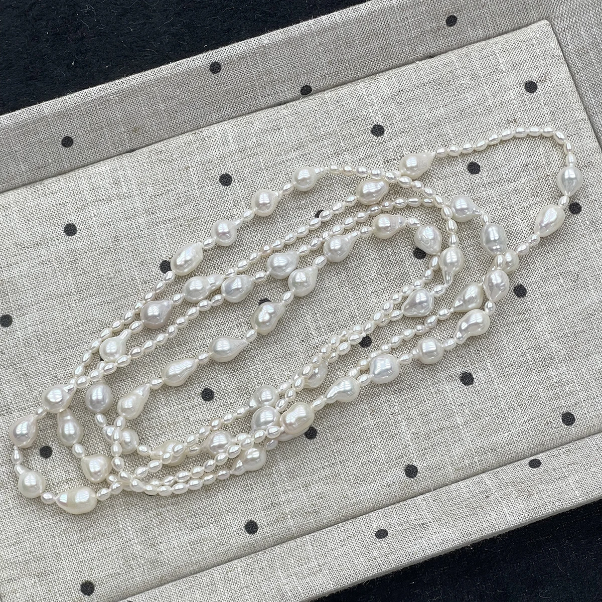 Unisex-Kette mit natürlichen Süßwasserperlen, Pulloverkette für Weihnachtsgeschenke, Länge 1,2 m – Detail 5