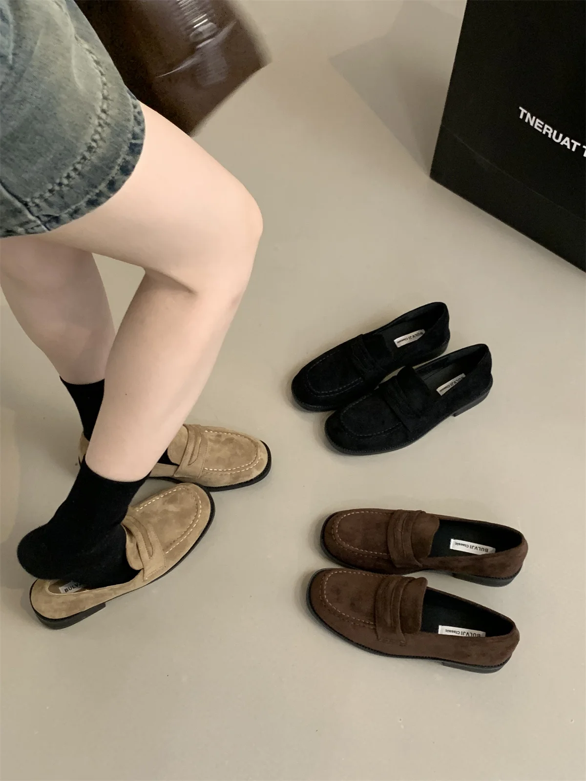 

Retro Velvet Flat Bot Slip-On Loers Women's Casual Faion Single oes Spring Autumn New Sle Comfortable Rubber Sole