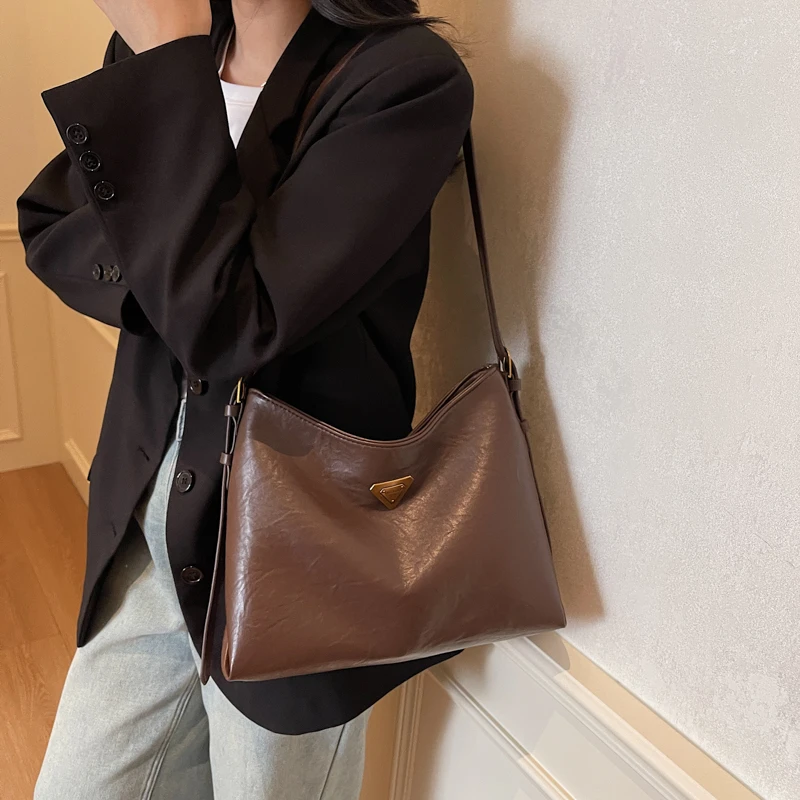 

Элегантная женская кожаная дизайнерская сумка на плечо, роскошная классическая сумка через плечо для повседневного комфорта