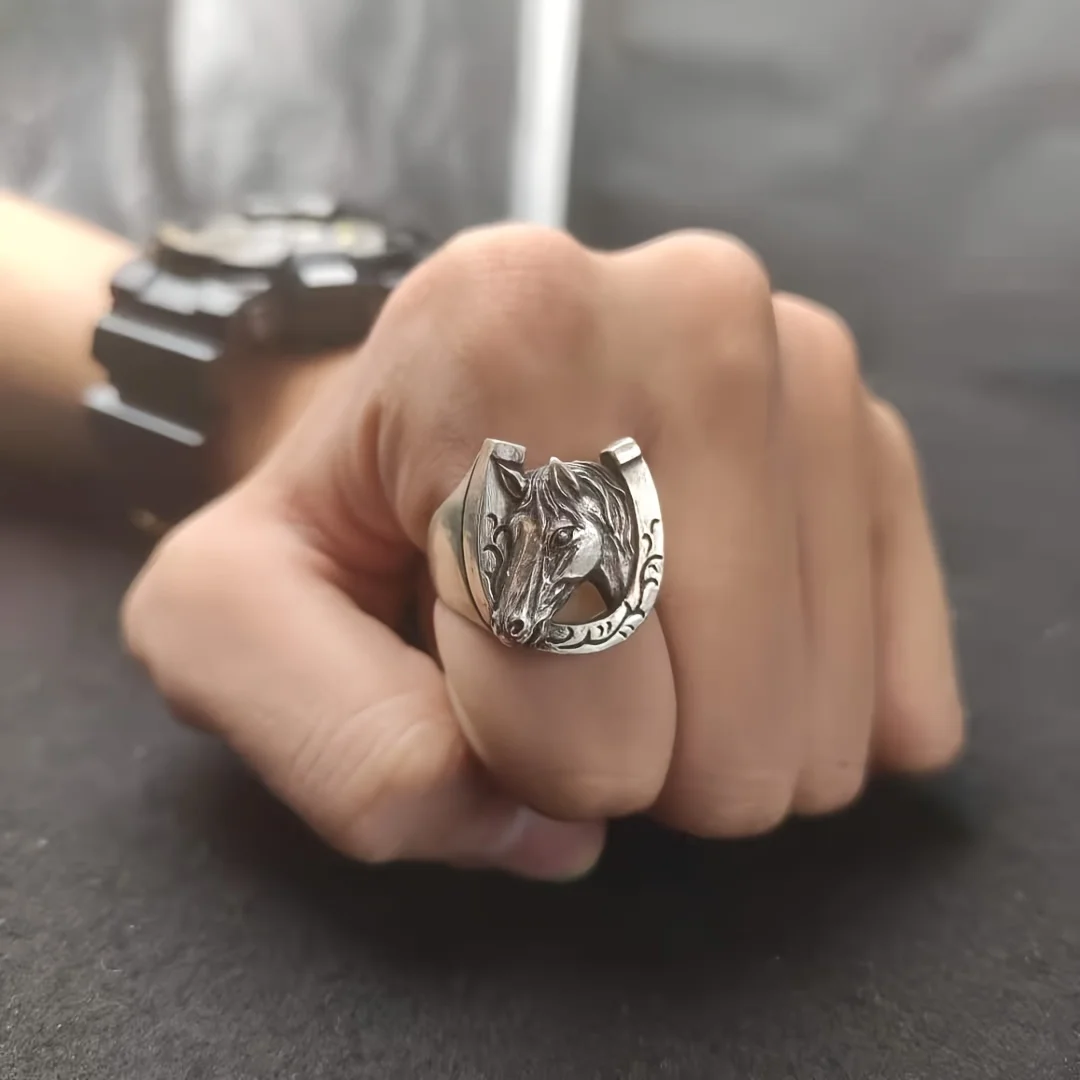 1pc Retro Tang Grass Horse Head Alloy Ring, a fashionable, trendy, unique, simple, and beautiful accessory. Suitable for everyda